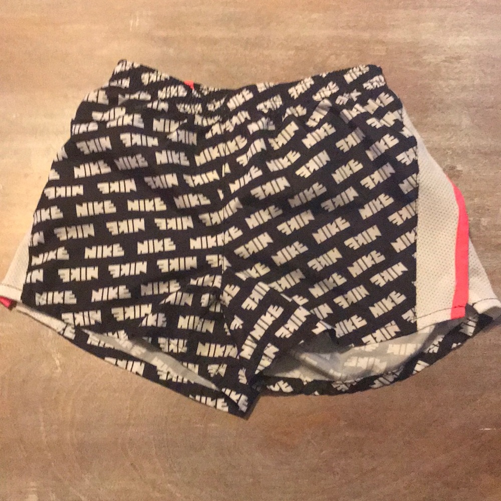 Dri fit Nike kids shorts 6 years